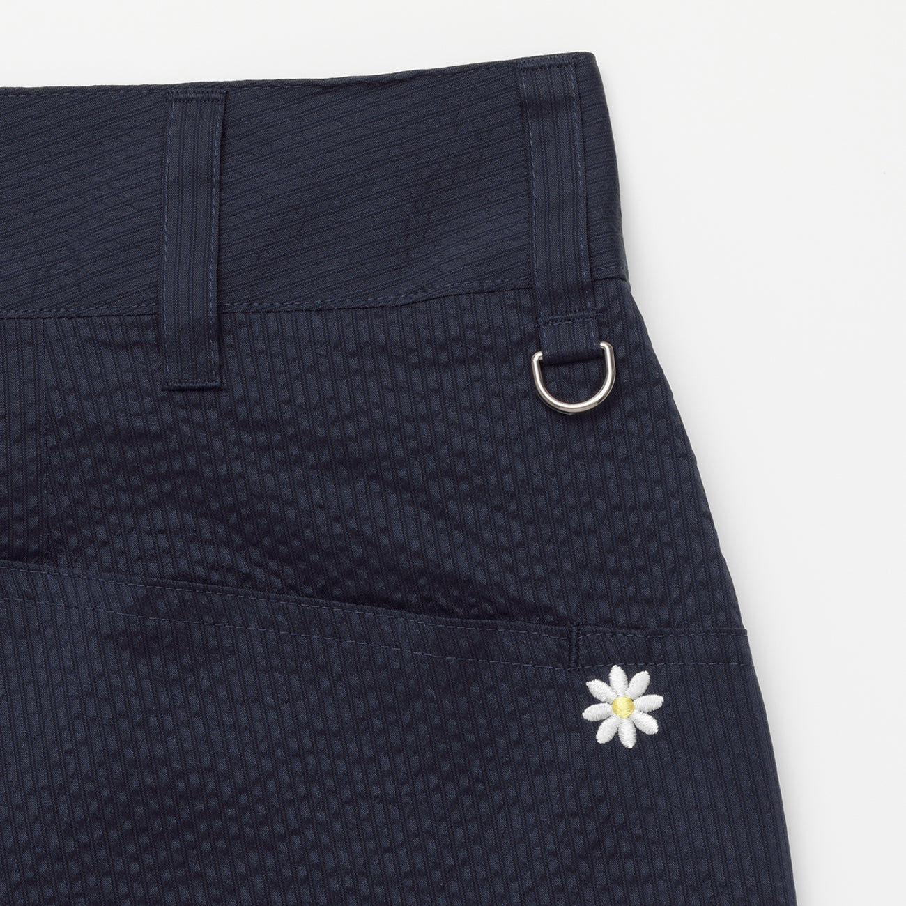 WOMEN
Yukino KIKUMA
"Copsule Collection"
SHORTPANTS
〈"Yukino KIKUMA"ショートパンツ_ネイビー〉